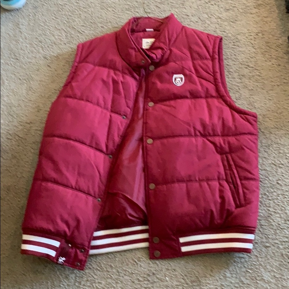 LRG Vest Maroon